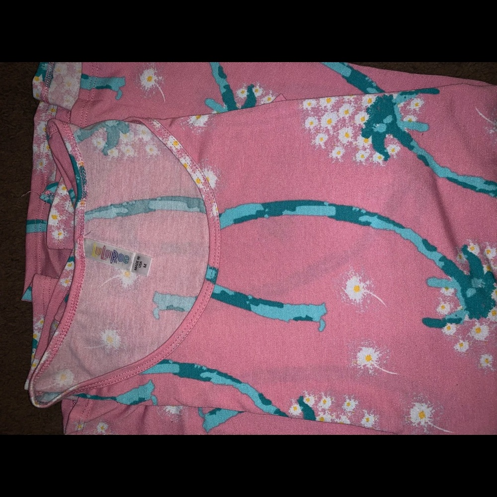 LuLaRoe Perfect Tee Medium